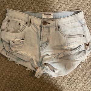 One Teaspon Bandits Jean Shorts (size 27)